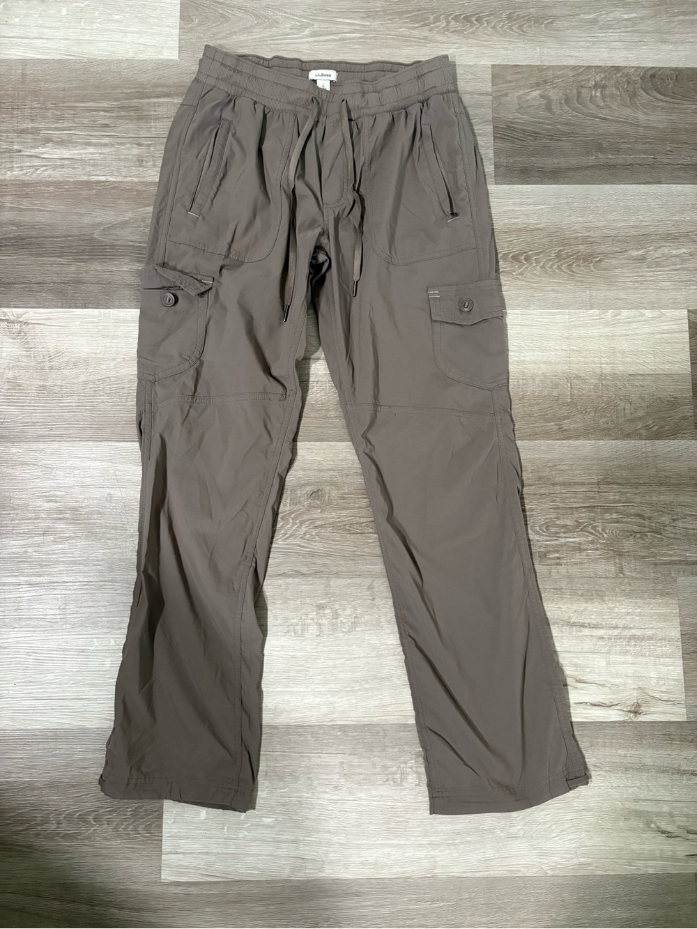 L.L. Bean women’s Cargo Pants in Taupe Brown
